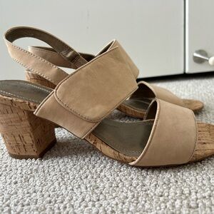 Tan Suede Chunky Heel Sandals size 8